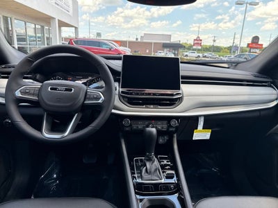 2025 Jeep Compass COMPASS LIMITED 4X4