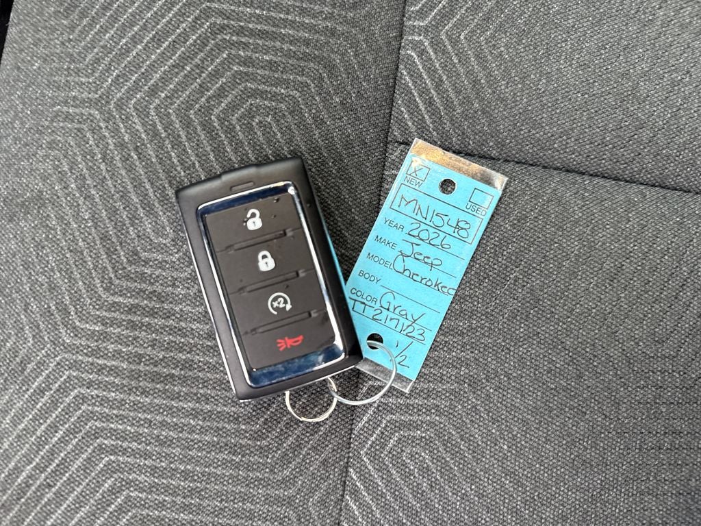 2026 Jeep Cherokee CHEROKEE LAREDO 4X4
