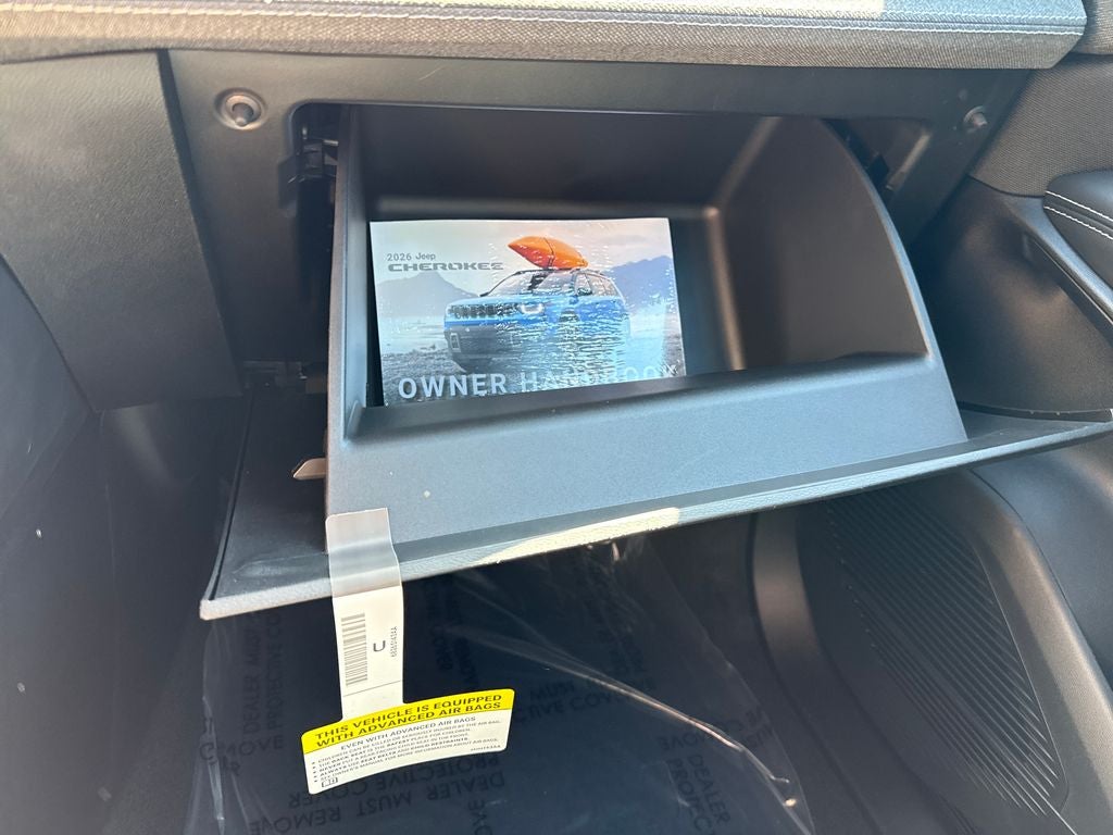 2026 Jeep Cherokee CHEROKEE LAREDO 4X4