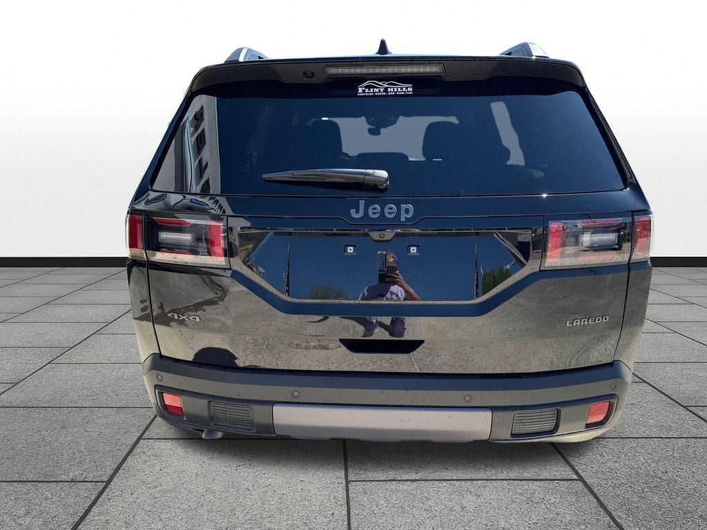 2026 Jeep Cherokee CHEROKEE LAREDO 4X4