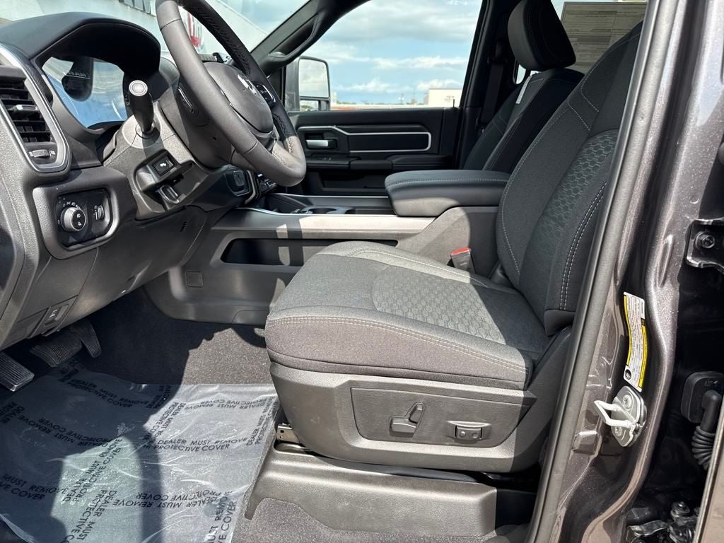 2025 RAM Ram 2500 RAM 2500 BIG HORN CREW CAB 4X4 6'4' BOX