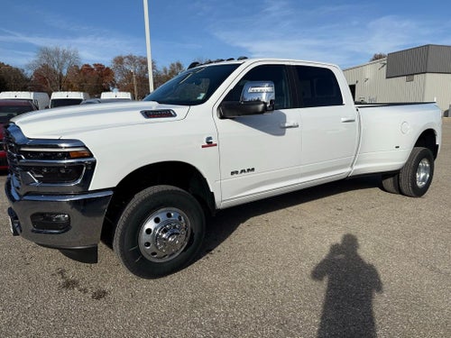 2026 RAM Ram 3500 RAM 3500 LARAMIE CREW CAB 4X4 8' BOX