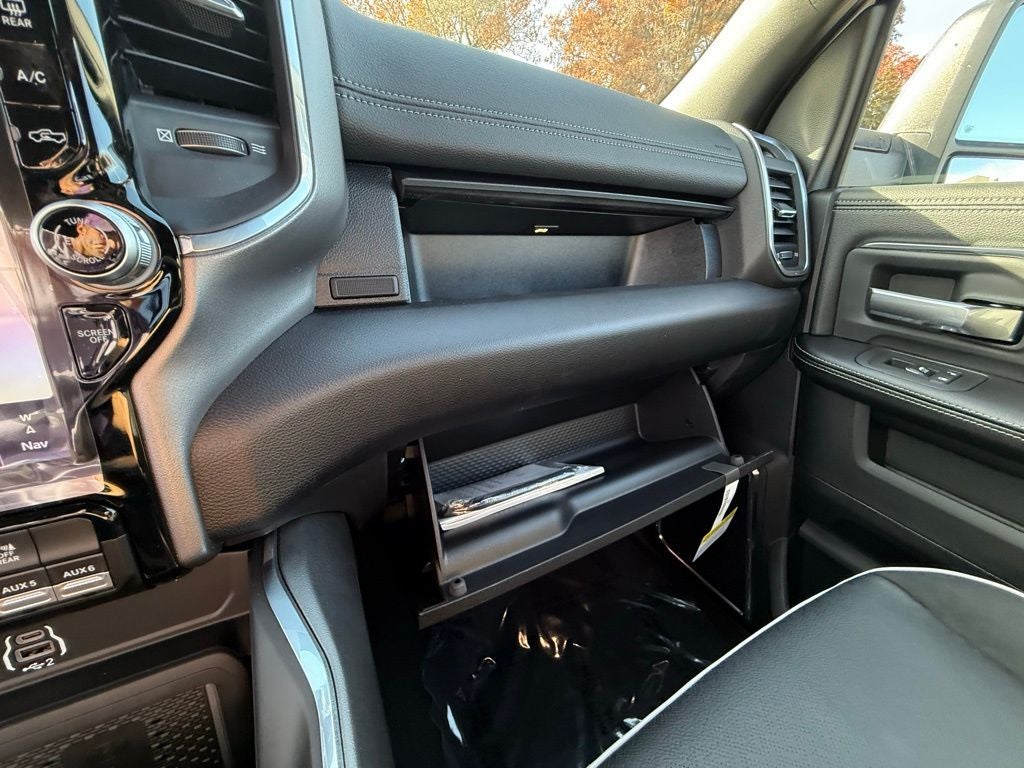 2026 RAM Ram 3500 RAM 3500 LARAMIE CREW CAB 4X4 8' BOX