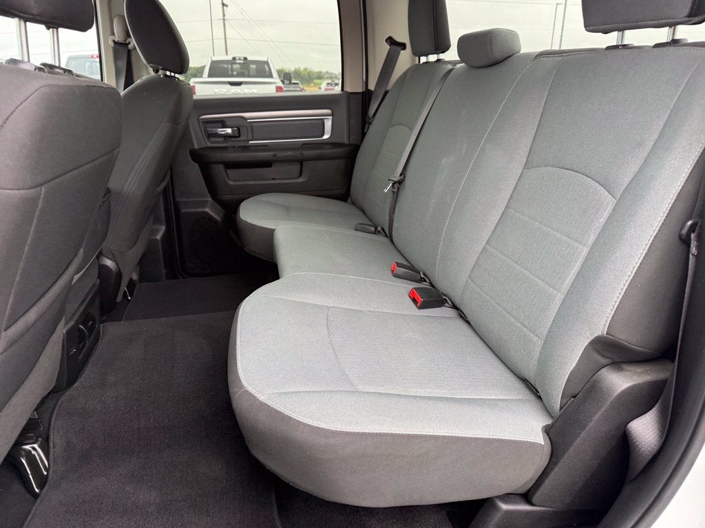 2022 RAM 1500 Classic SLT Crew Cab 4x4 5'7' Box