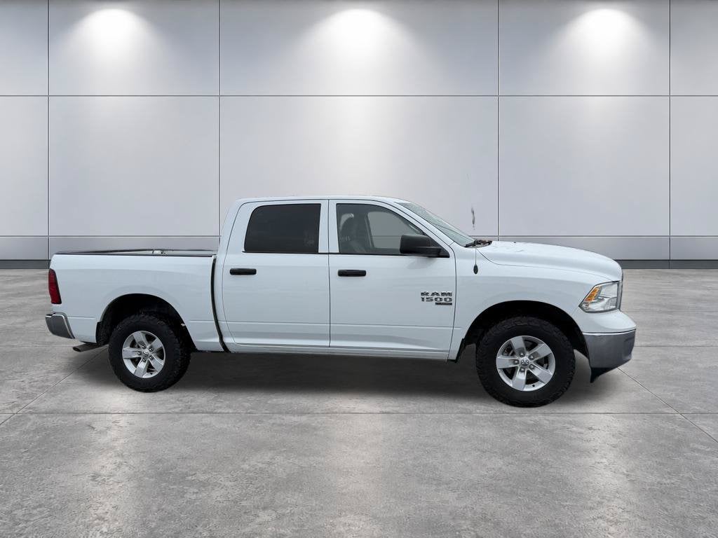 2022 RAM 1500 Classic SLT Crew Cab 4x4 5'7' Box