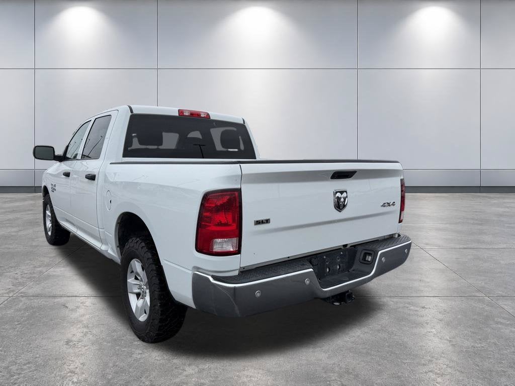 2022 RAM 1500 Classic SLT Crew Cab 4x4 5'7' Box