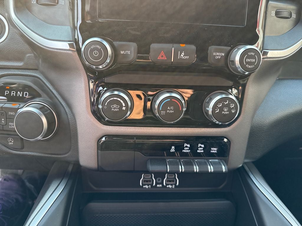 2026 RAM Ram 1500 RAM 1500 EXPRESS CREW CAB 4X4 5'7' BOX