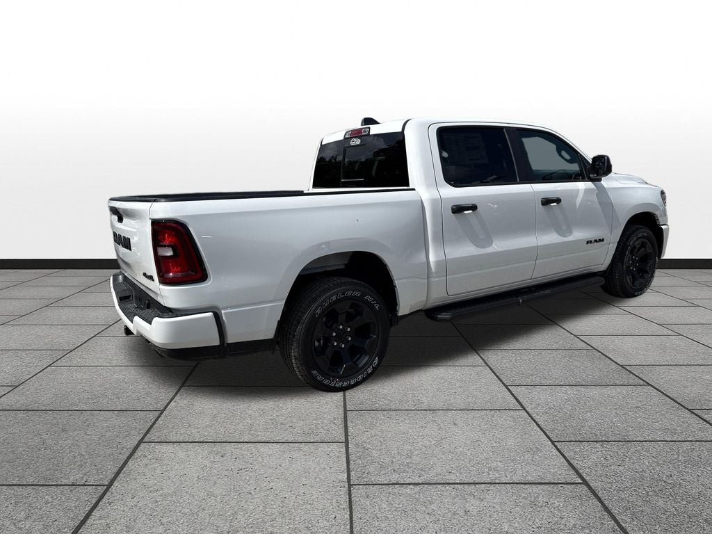 2026 RAM Ram 1500 RAM 1500 EXPRESS CREW CAB 4X4 5'7' BOX