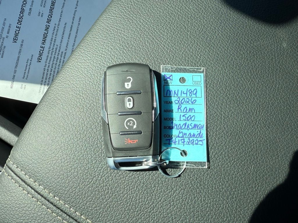 2026 RAM Ram 1500 RAM 1500 EXPRESS CREW CAB 4X4 5'7' BOX