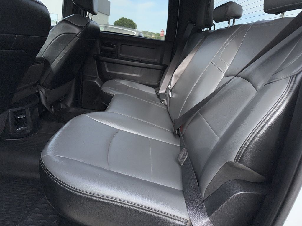 2022 RAM 2500 Tradesman Crew Cab 4x4 6'4' Box