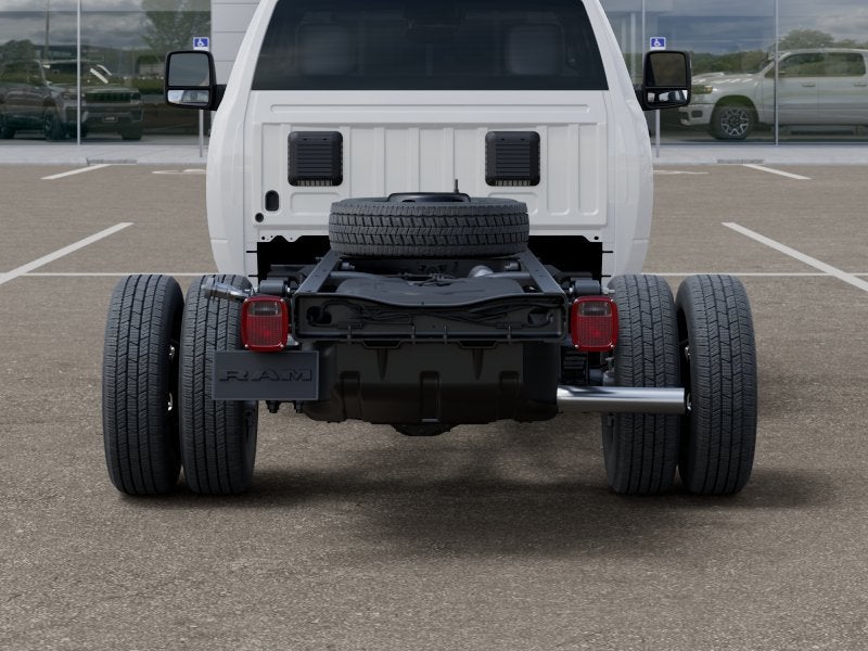 2027 RAM Ram 3500 Chassis Cab RAM 3500 TRADESMAN CHASSIS REGULAR CAB 4X4 60' CA