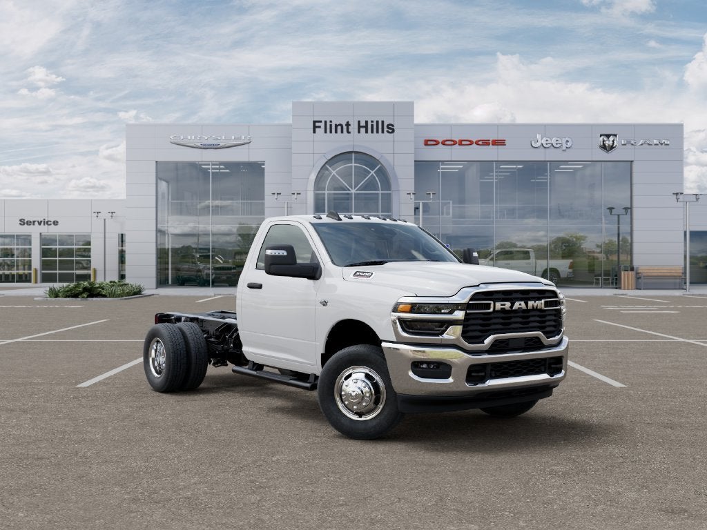 2027 RAM Ram 3500 Chassis Cab RAM 3500 TRADESMAN CHASSIS REGULAR CAB 4X4 60' CA