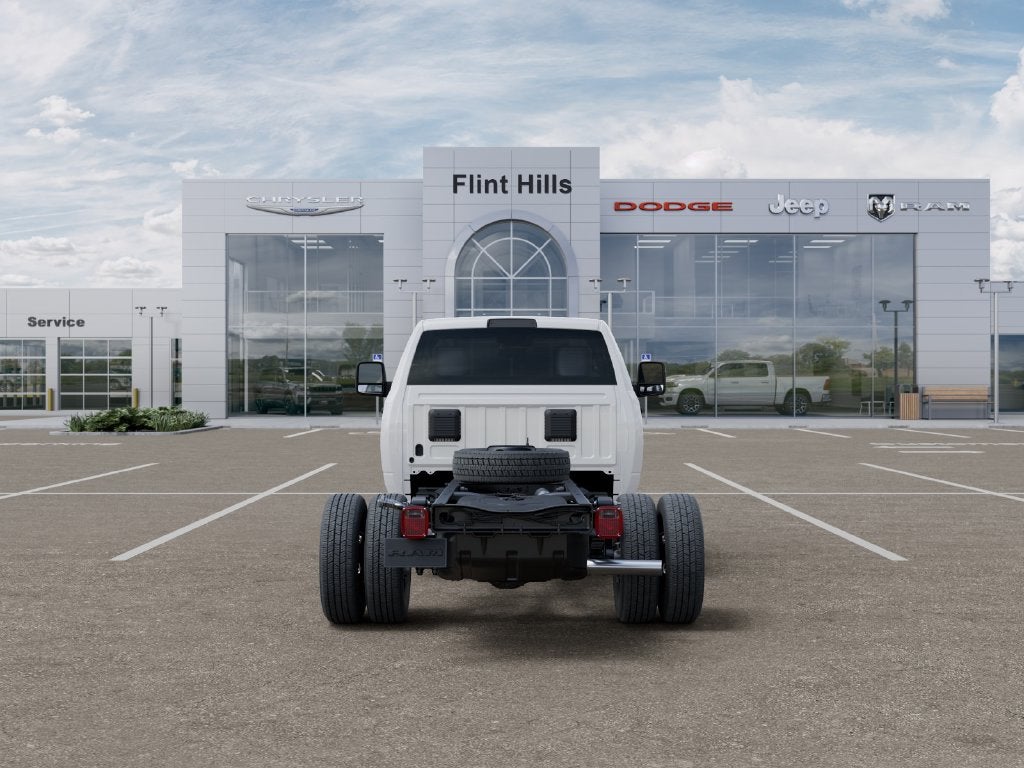 2027 RAM Ram 3500 Chassis Cab RAM 3500 TRADESMAN CHASSIS REGULAR CAB 4X4 60' CA