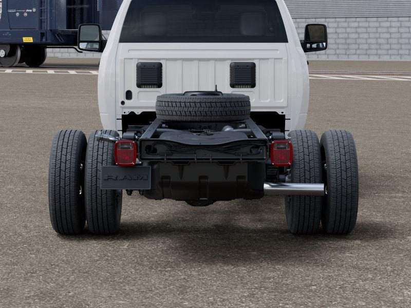 2027 RAM Ram 3500 Chassis Cab RAM 3500 TRADESMAN CHASSIS REGULAR CAB 4X4 60' CA