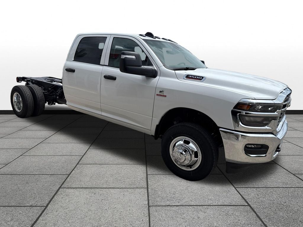 2026 RAM Ram 3500 Chassis Cab RAM 3500 TRADESMAN CREW CAB CHASSIS 4X4 60' CA