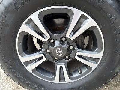 2019 Toyota Tacoma SR5 V6