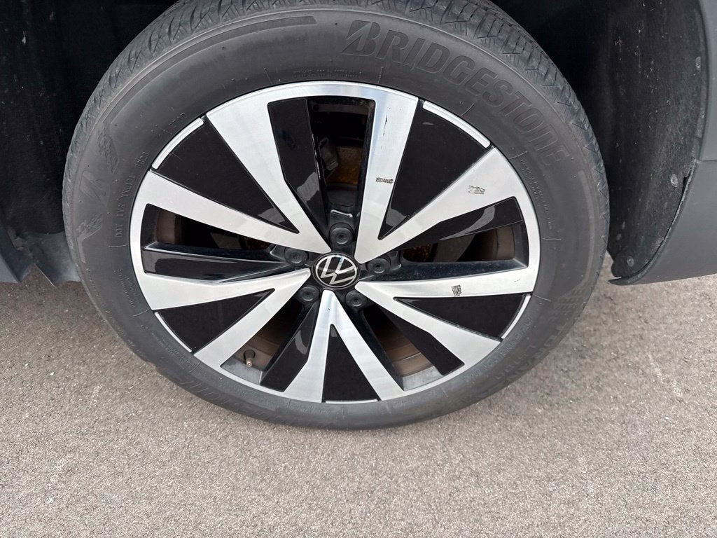 2024 Volkswagen Taos 1.5T SE