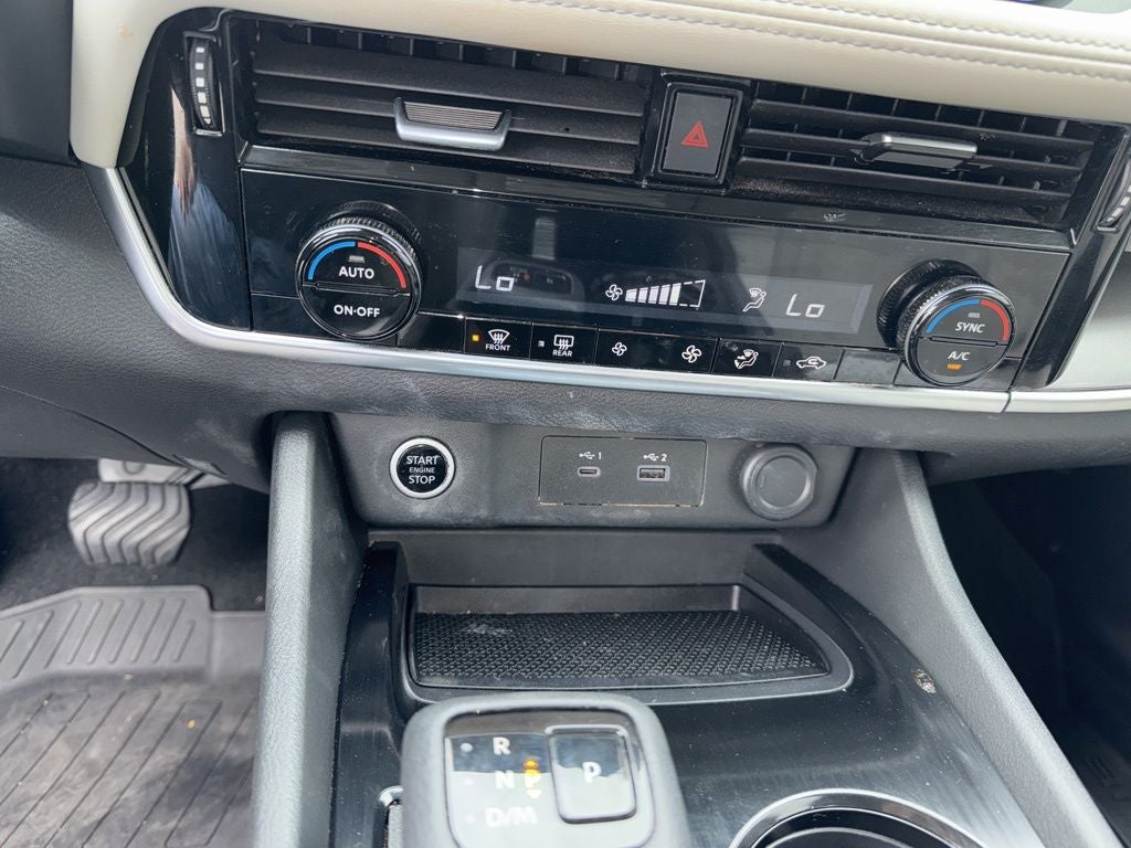 2022 Nissan Rogue SV