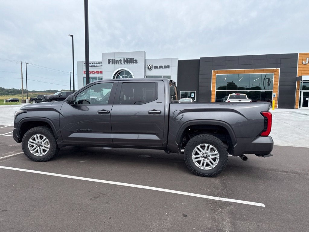 2025 Toyota Tundra 4WD SR5