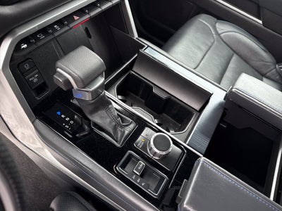 2025 Toyota Sequoia Platinum