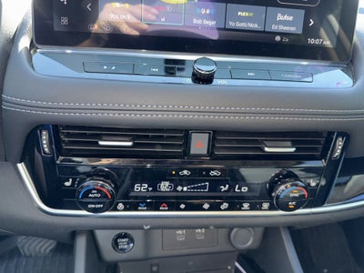 2024 Nissan Rogue SL