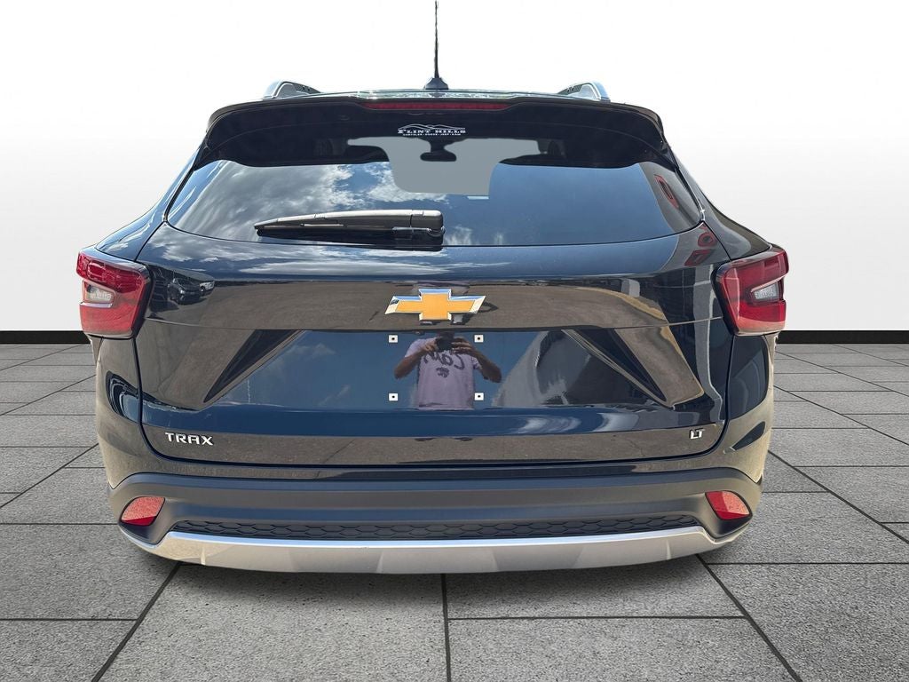 2025 Chevrolet Trax FWD LT