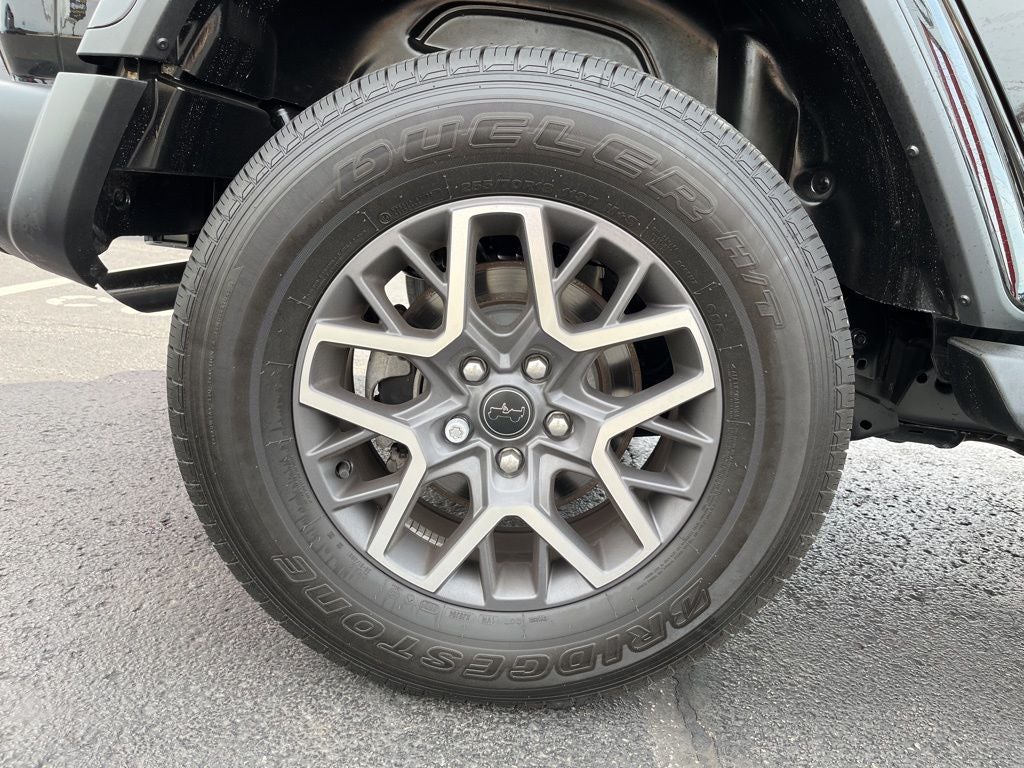 2024 Jeep Wrangler Sahara