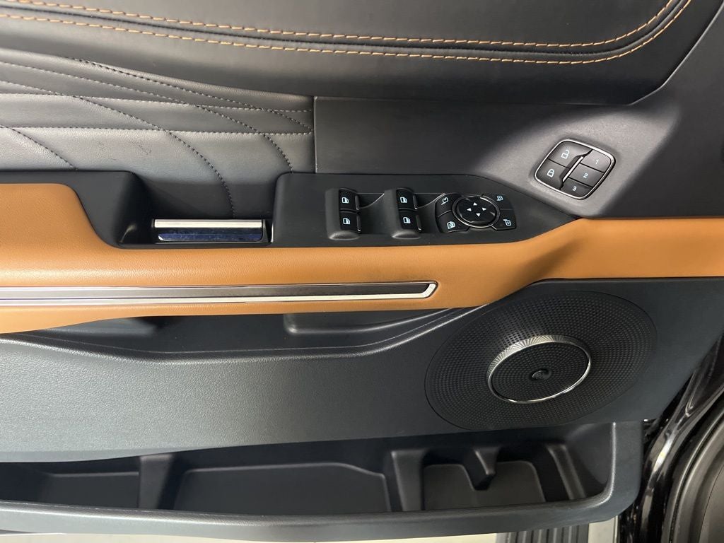 2023 Ford Expedition Max Platinum