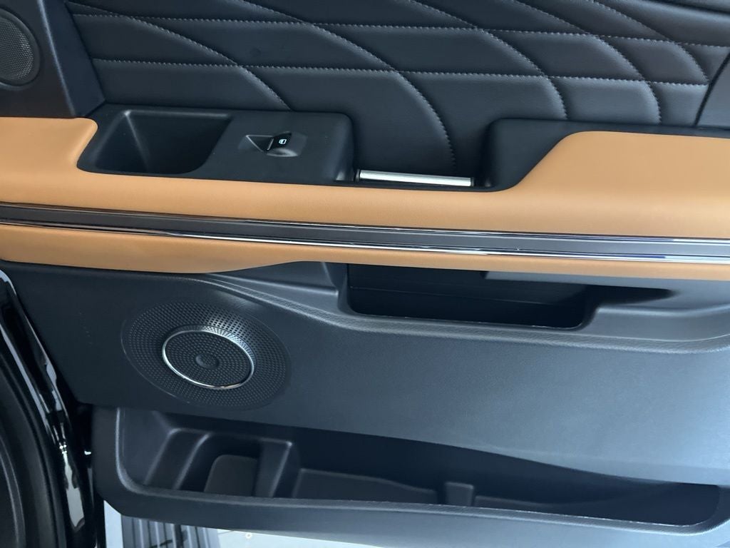 2023 Ford Expedition Max Platinum