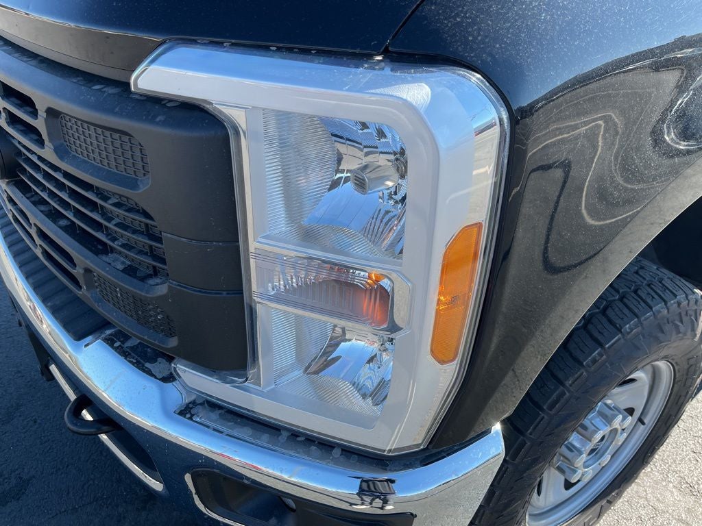 2023 Ford F-350SD XL