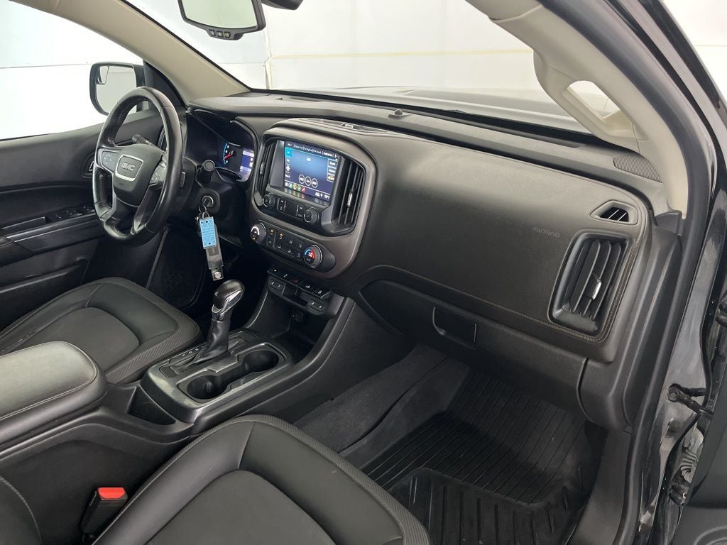 2022 GMC Canyon AT4 w/Cloth