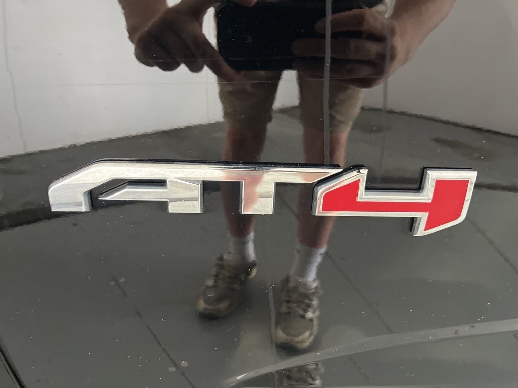 2022 GMC Canyon AT4 w/Cloth