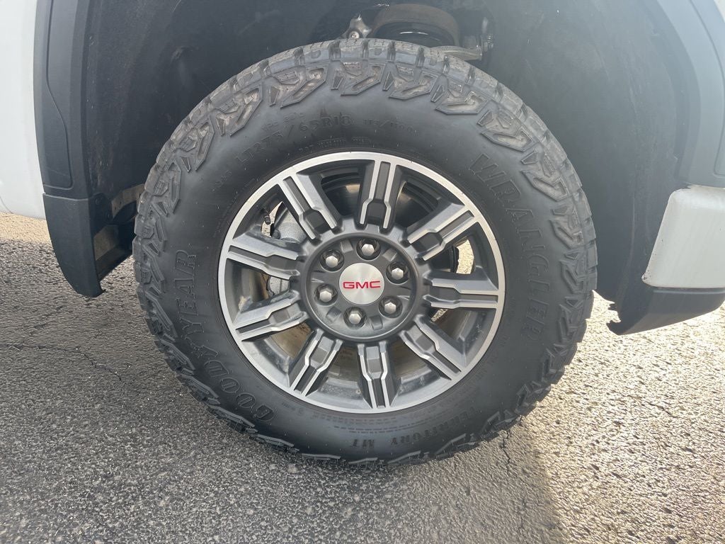 2025 GMC Sierra 1500 AT4