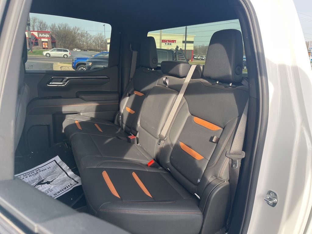 2025 GMC Sierra 1500 AT4