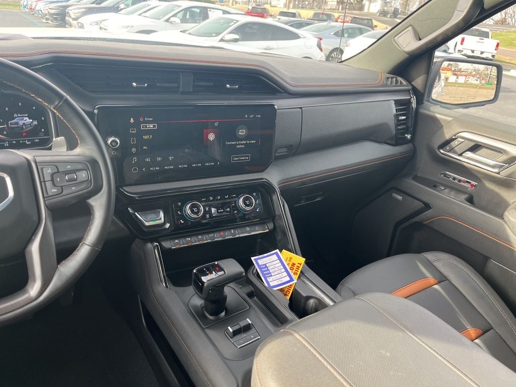 2025 GMC Sierra 1500 AT4