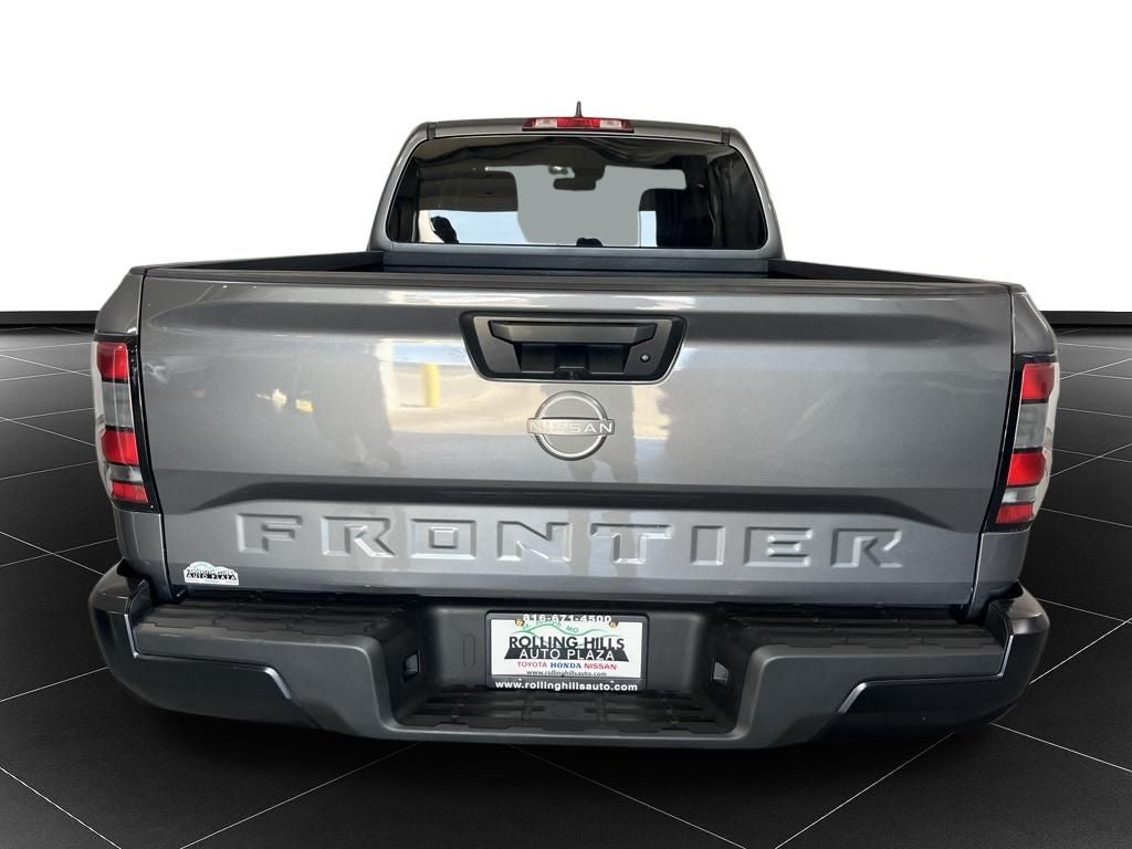 2022 Nissan Frontier S