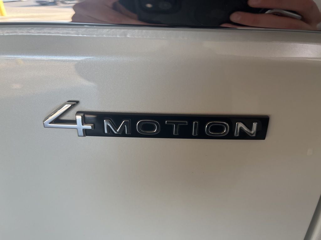 2023 Volkswagen Atlas 3.6L V6 SEL Premium R-Line