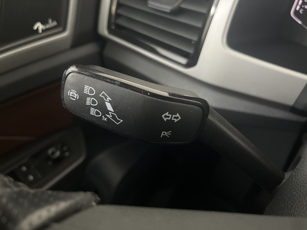 2023 Volkswagen Atlas 3.6L V6 SEL Premium R-Line