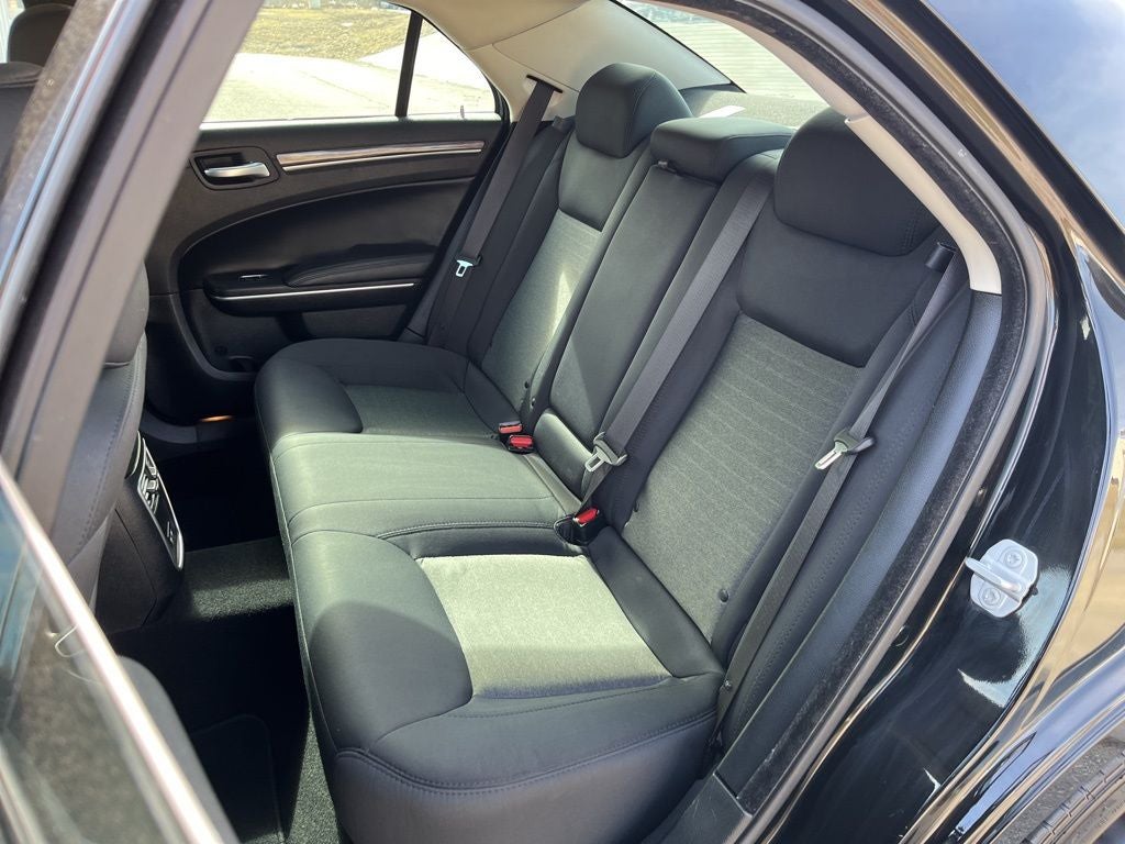 2020 Chrysler 300 Touring