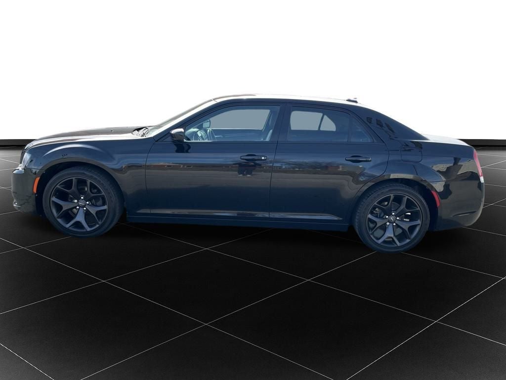 2020 Chrysler 300 Touring