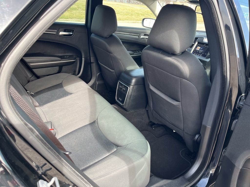 2020 Chrysler 300 Touring