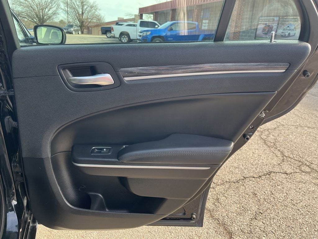 2020 Chrysler 300 Touring