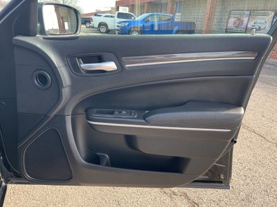 2020 Chrysler 300 Touring