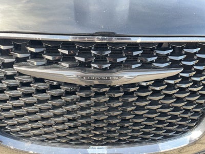 2020 Chrysler 300 Touring