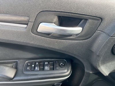 2020 Chrysler 300 Touring