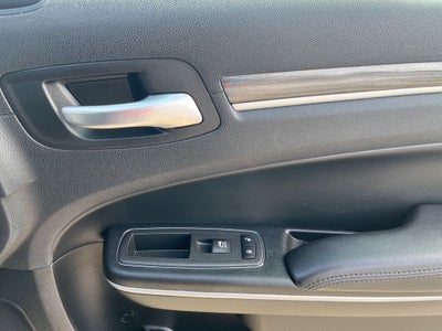 2020 Chrysler 300 Touring