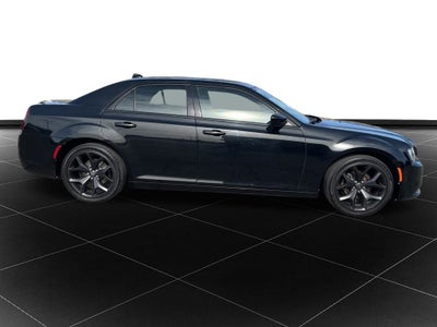 2020 Chrysler 300 Touring