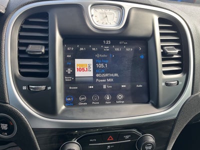 2020 Chrysler 300 Touring