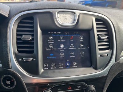 2020 Chrysler 300 Touring