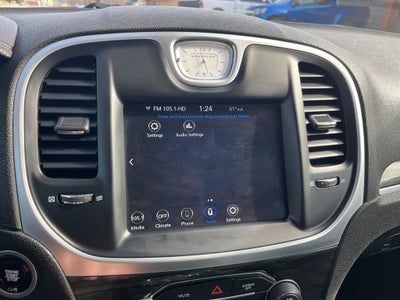 2020 Chrysler 300 Touring